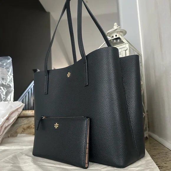 New tory Burch Blake center zip large tote in black - Picture 4 of 14